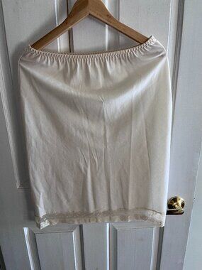 Lightweight 100% Cotton Slip